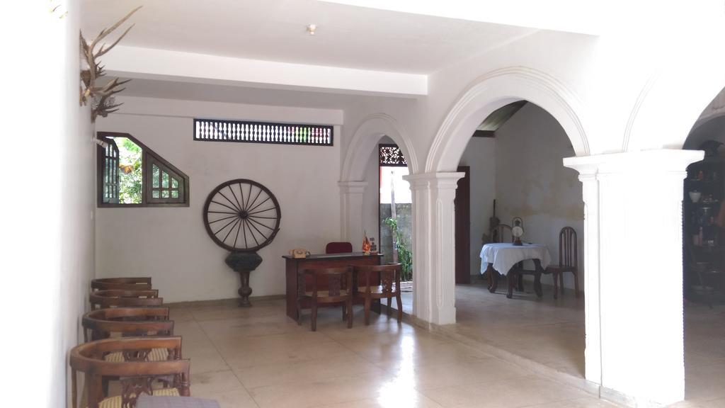 Hotel Berg House Unawatuna Esterno foto