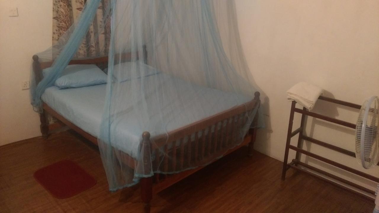 Hotel Berg House Unawatuna Esterno foto